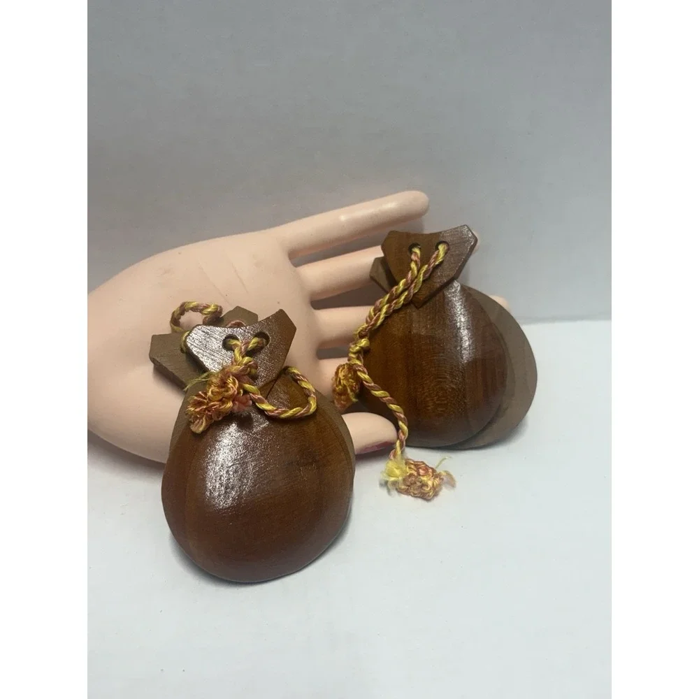 Vintage Castanets  Wooden Percussion rustic‎ Set of  2 Spanish Castanuelas